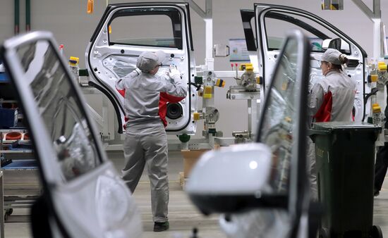 Russia China Car Production