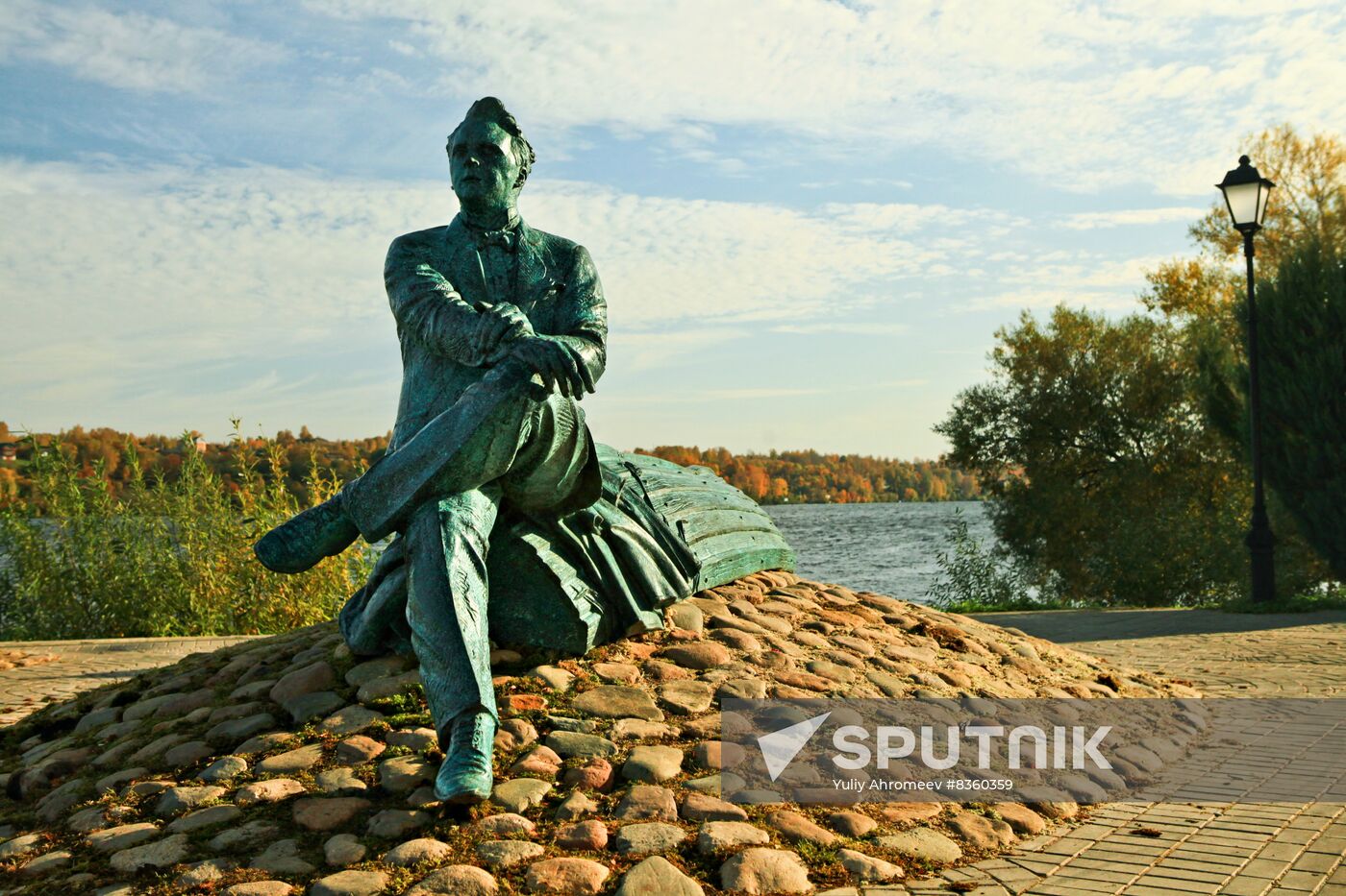 Monument to Fyodor Chaliapin in Plyos