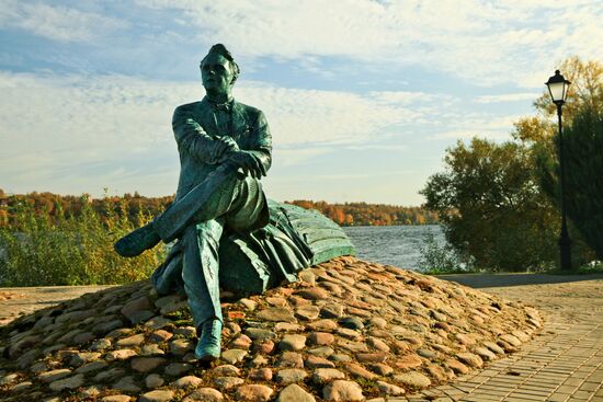 Monument to Fyodor Chaliapin in Plyos