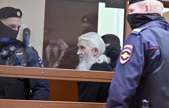 Russia Renegade Priest New Trial