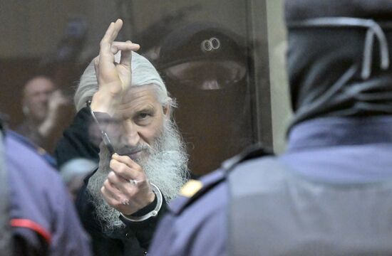 Russia Renegade Priest New Trial