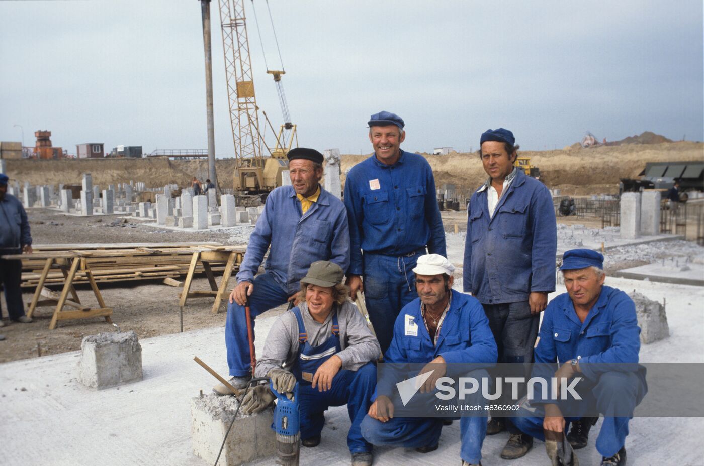Construction of Krivoy Rog Oxidized Ore Mining and Processing Plant