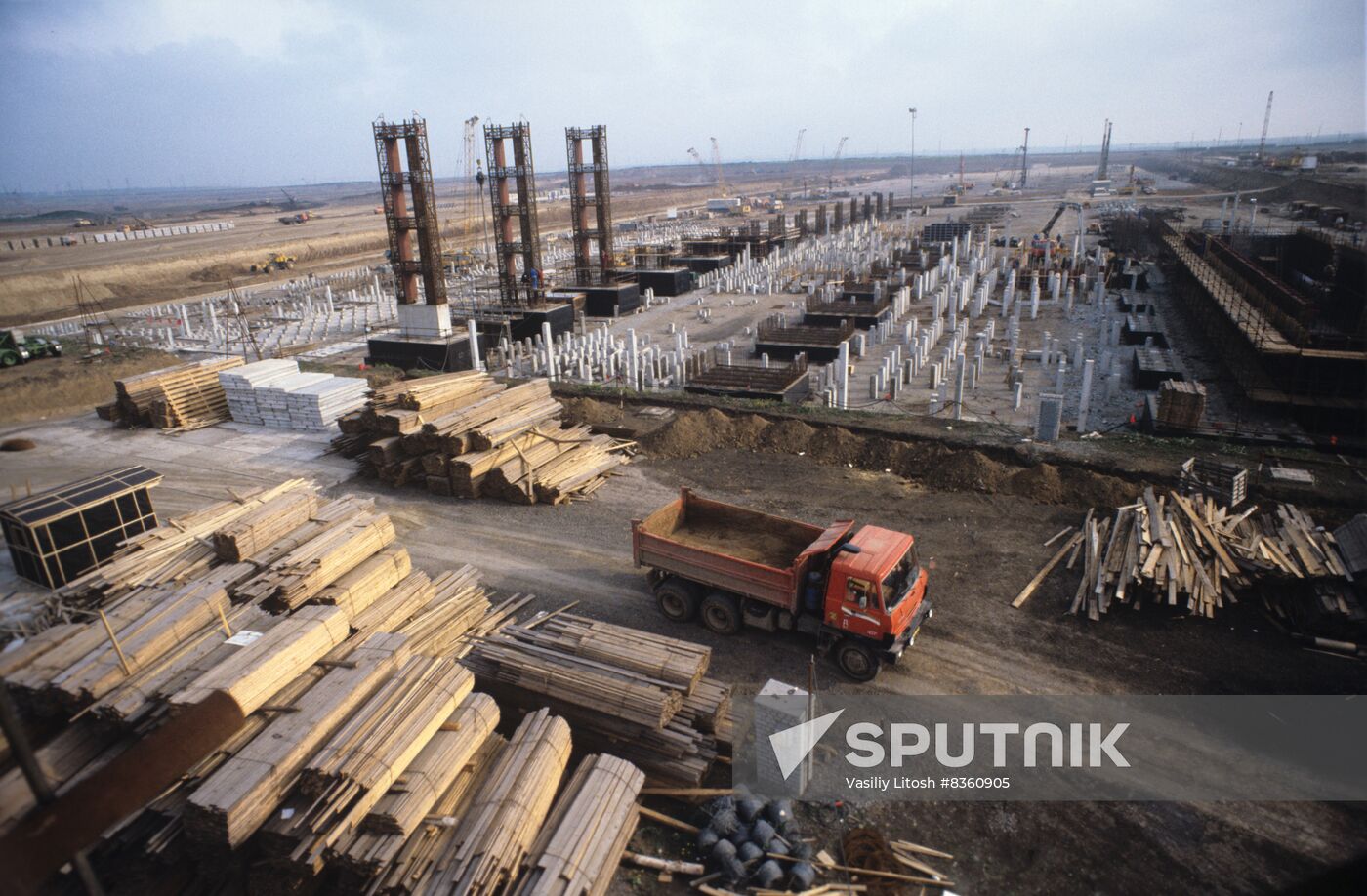 Construction of Krivoy Rog Oxidized Ore Mining and Processing Plant