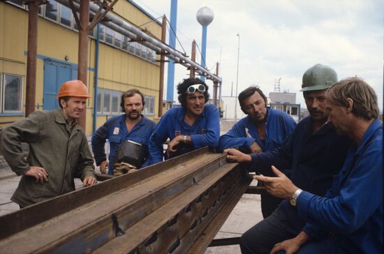 Construction of Krivoy Rog Oxidized Ore Mining and Processing Plant