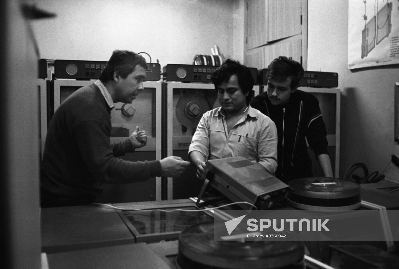 Nicaraguan students studying in Kharkov college