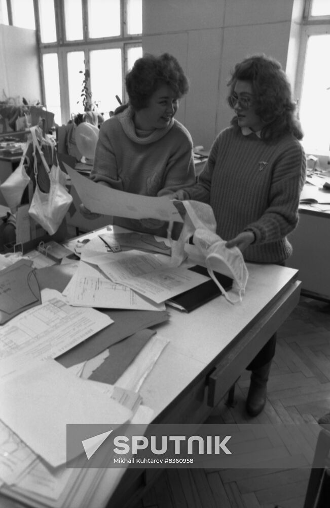 Pele Club members of Cheryomushki sewing association