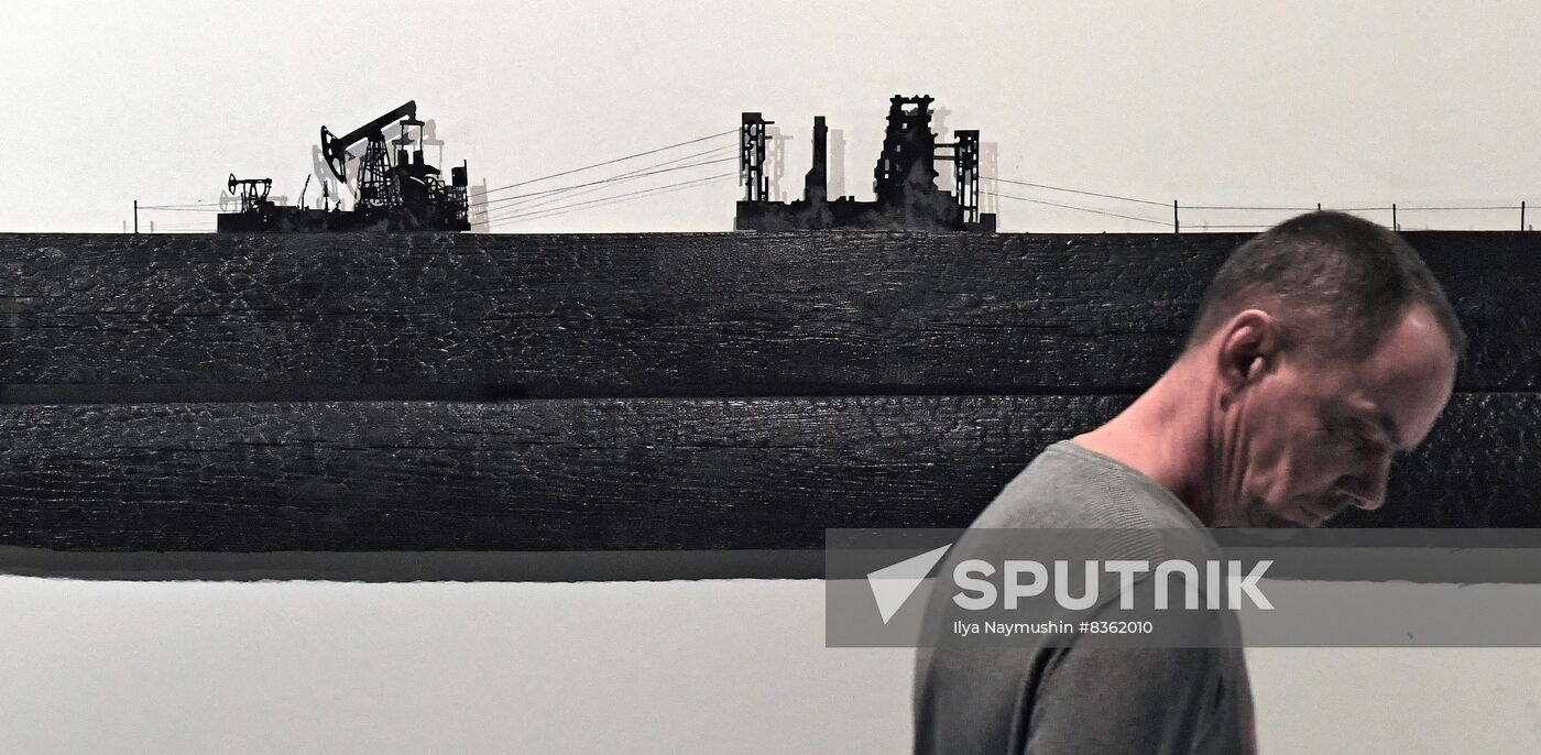 Russia Modern Art Exhibition