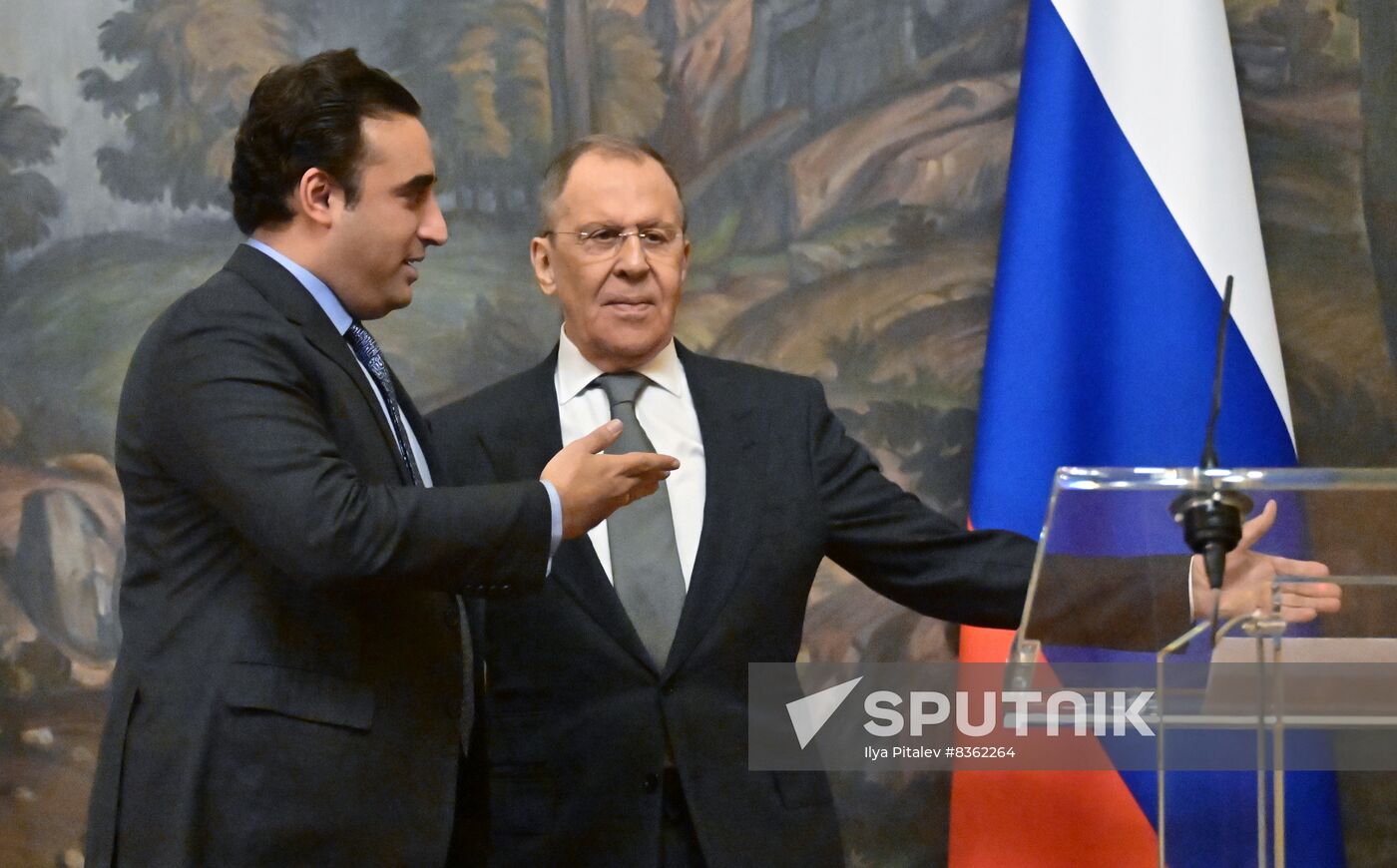 Russia Pakistan