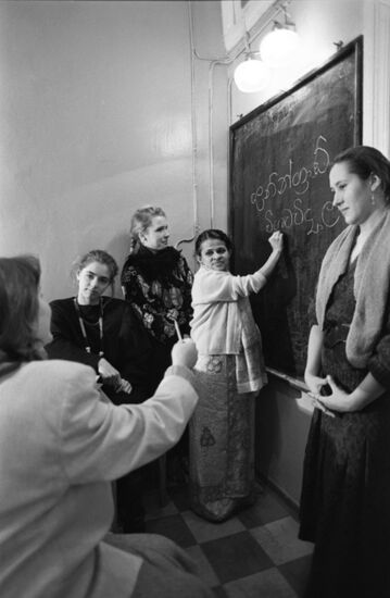 Sanskrit specialist from Sri Lanka Handurukande in Leningrad