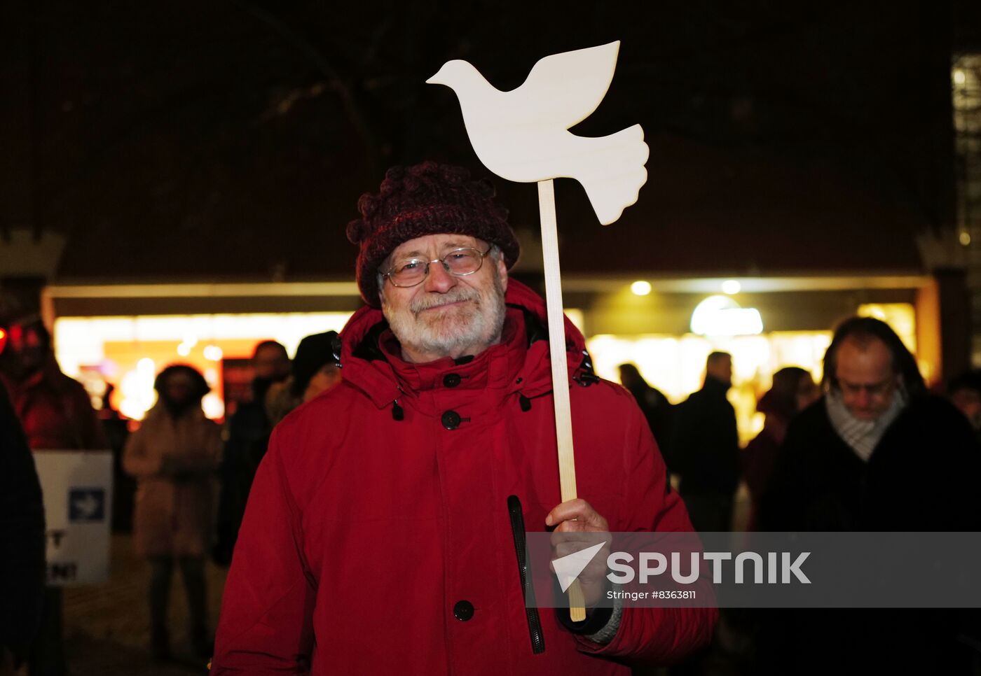 Germany Ukraine Heavy Arms Providing Protest