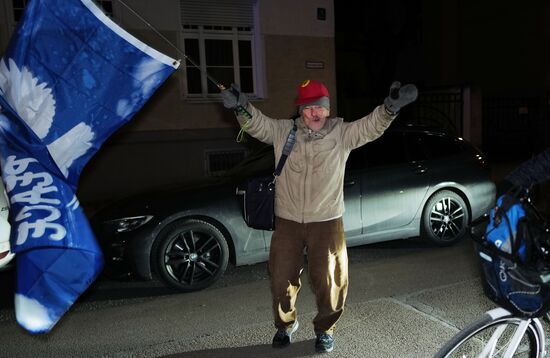 Germany Ukraine Heavy Arms Providing Protest