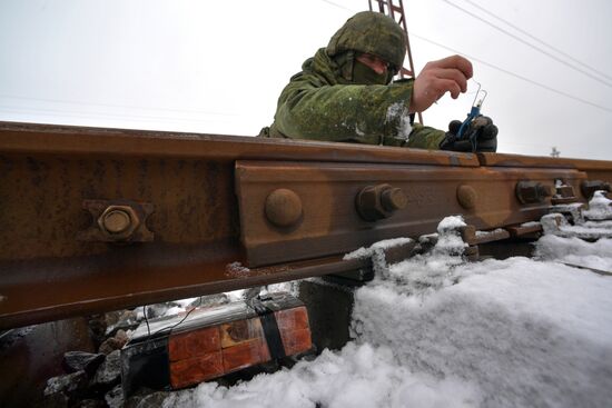 Russia Ukraine Military Operation Railway Troops
