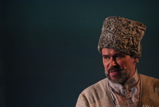 Russia Theatre Flight