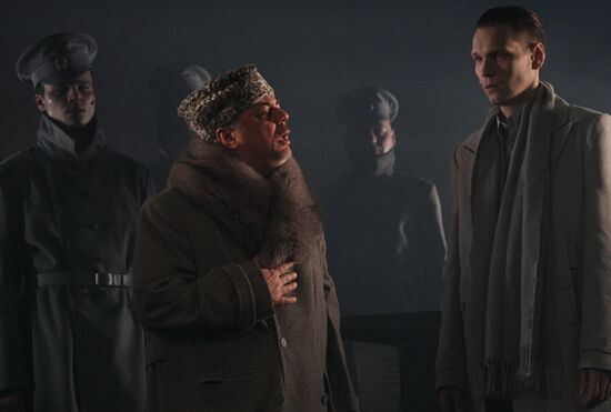 Russia Theatre Flight