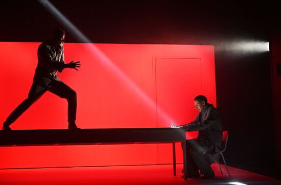 Russia Theatre Flight