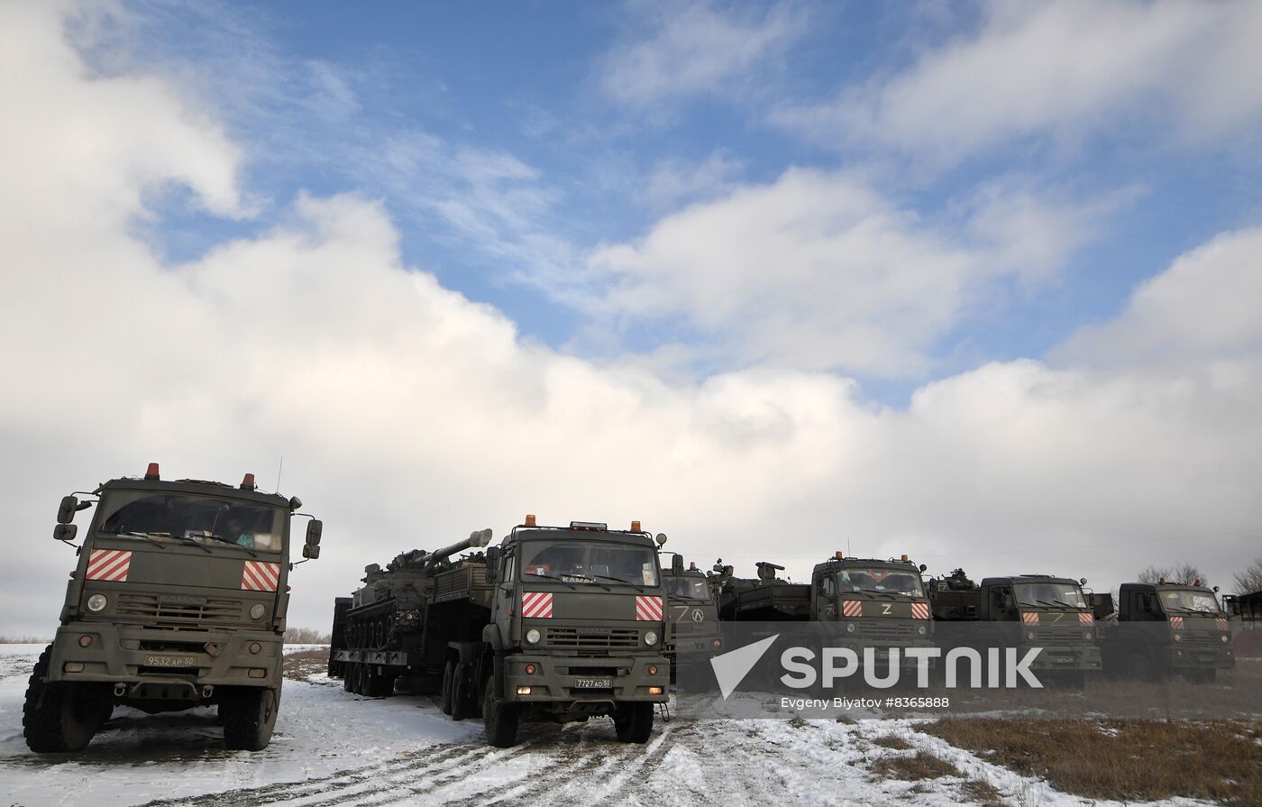 Russia Ukraine Military Operation Equipment Transporting