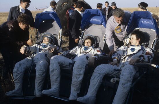 Soyuz T-11