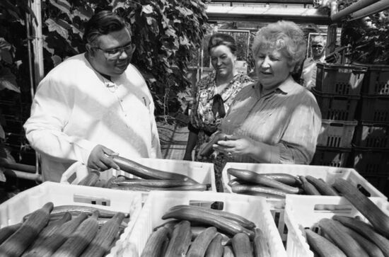 Indian journalist Navin Suri visits USSR