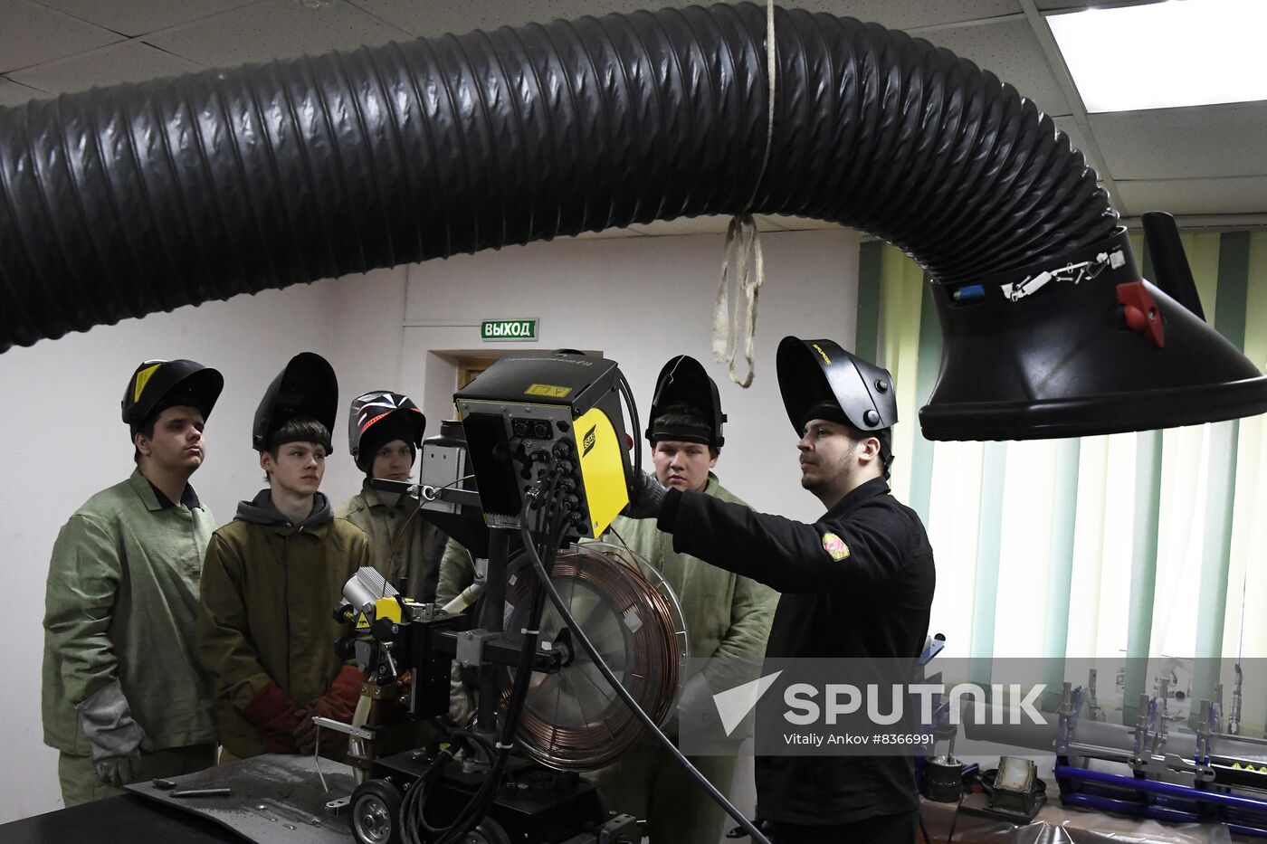 Russia Education Technical College