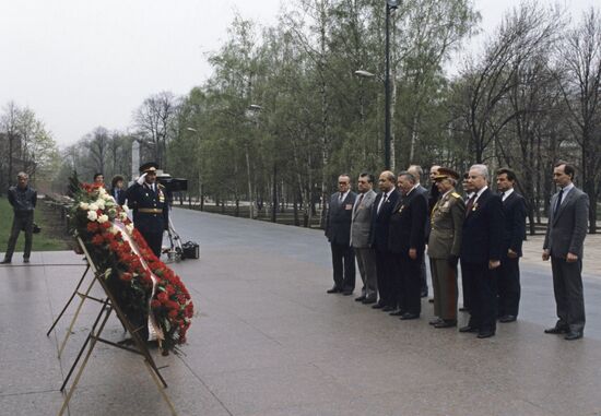 Delegation of Polish People's Republic visits USSR