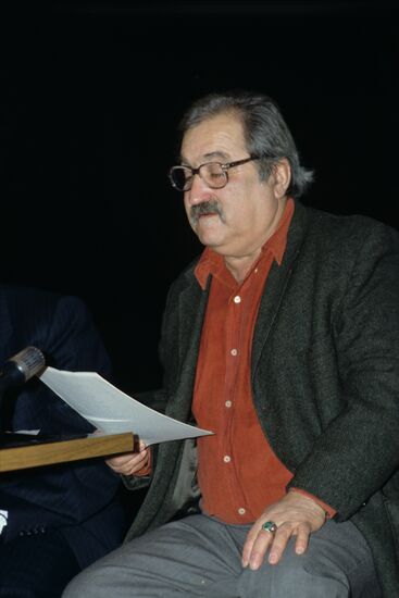 Writer Heinrich Sapgir