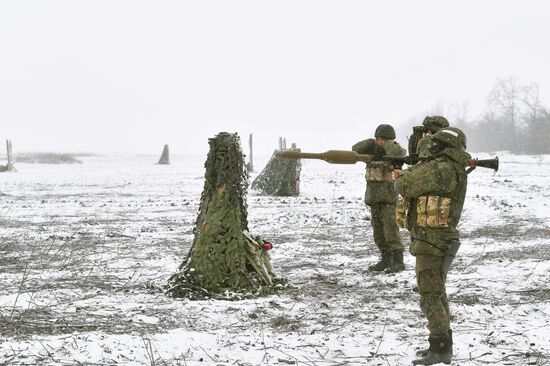 Russia Ukraine Military Operation Reservists Training