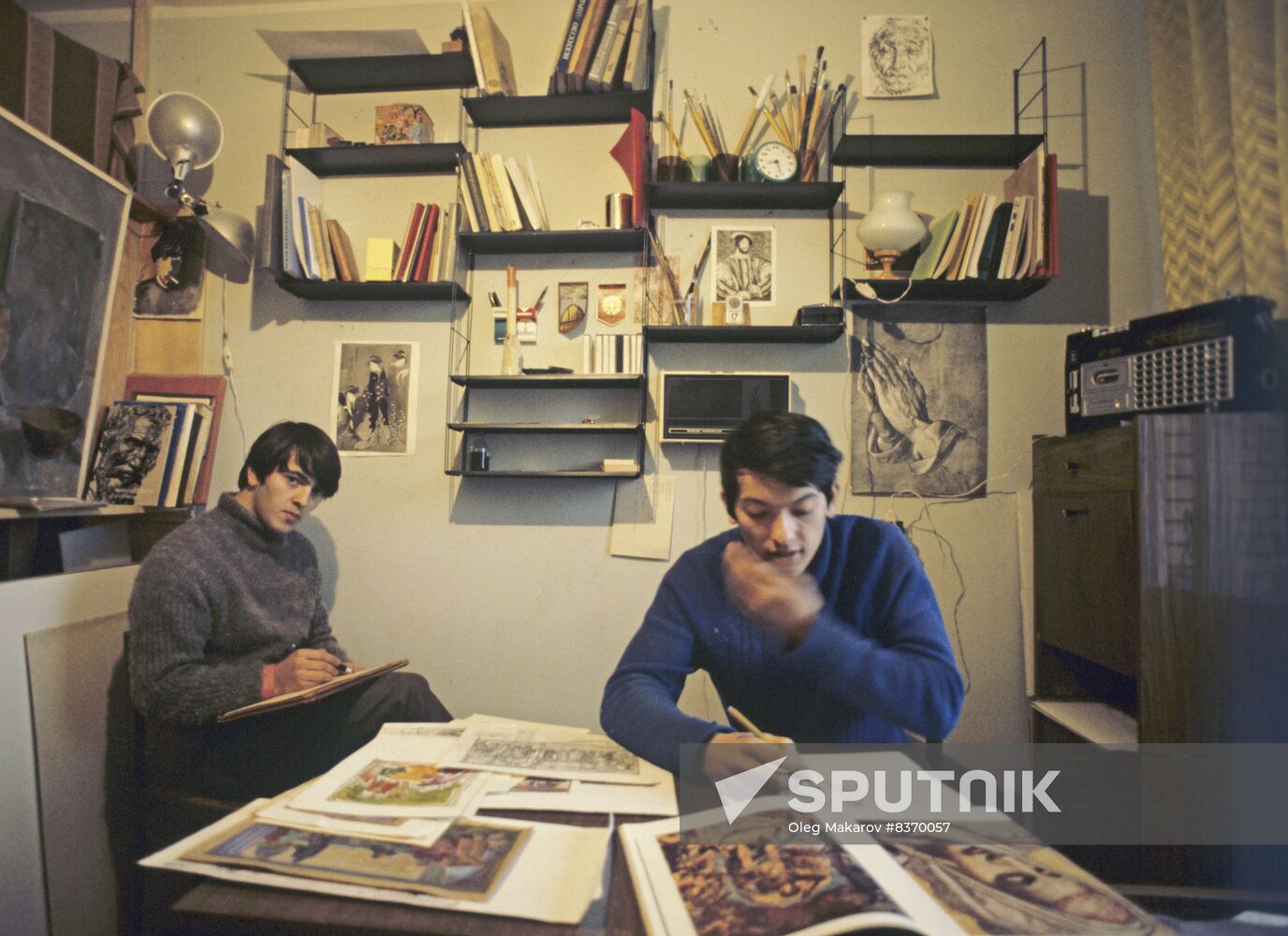 Students of Surikov Moscow State Institute