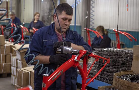 Russia Bicycle Production