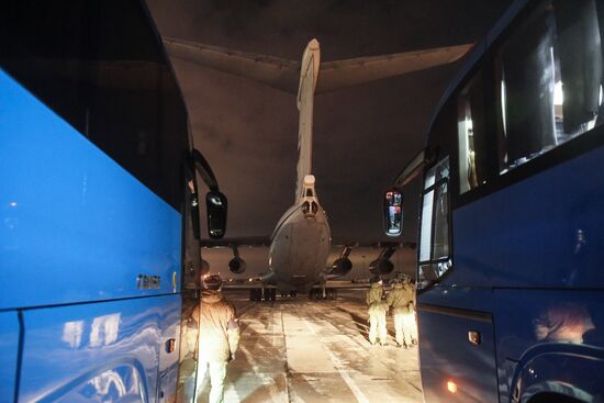 Russia Ukraine Military Operation POW Exchange Arrival