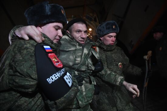 Russia Ukraine Military Operation POW Exchange Arrival