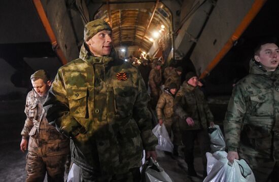 Russia Ukraine Military Operation POW Exchange Arrival