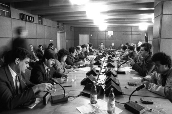 Seminar 1,000 Days of Intifada at Novosti Information Agency