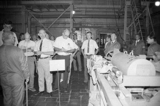 Destroying chemical weapons