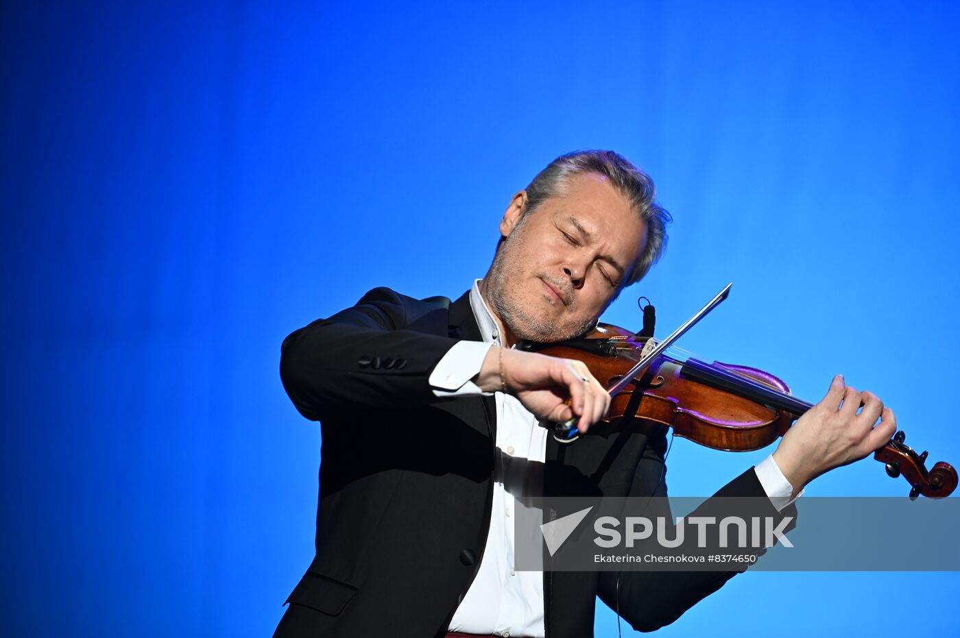 Russia Winter International Arts Festival