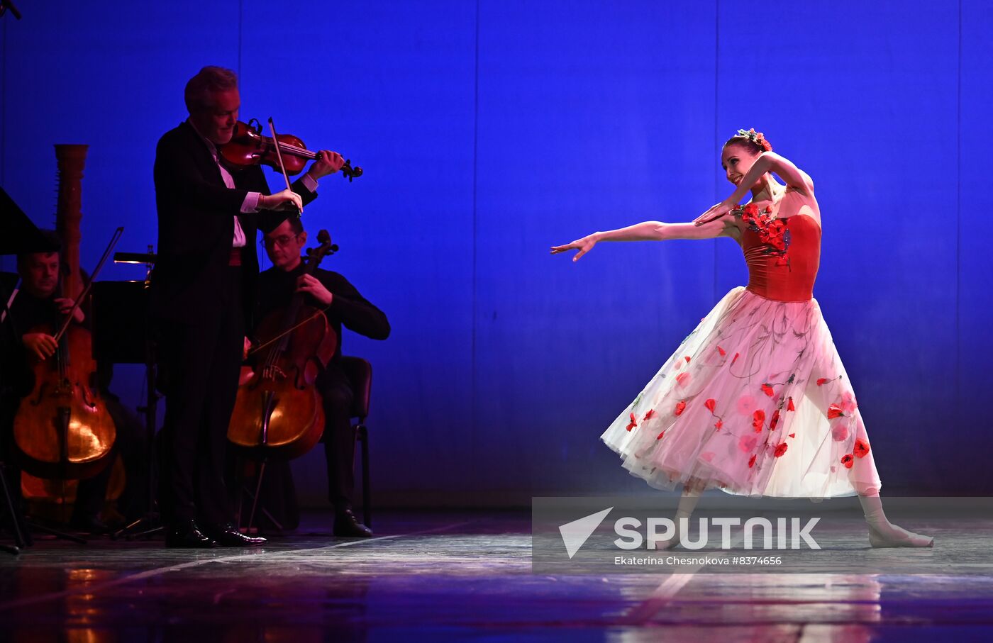 Russia Winter International Arts Festival