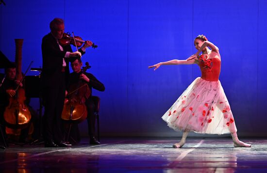 Russia Winter International Arts Festival