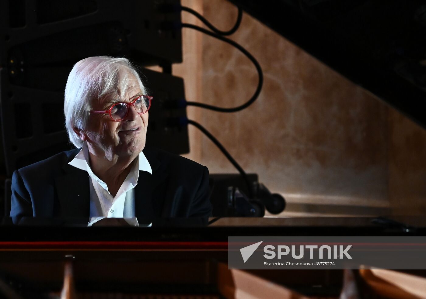 Russia Winter International Arts Festival