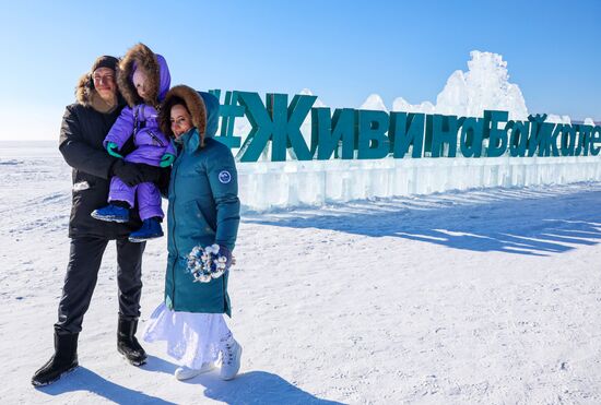 Russia Siberia Mass Wedding