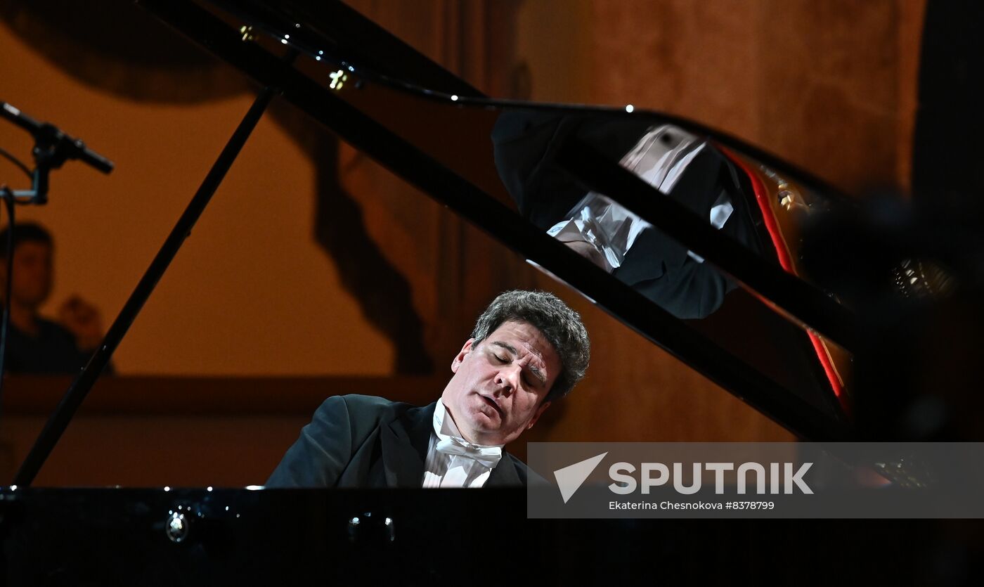 Russia Winter International Arts Festival