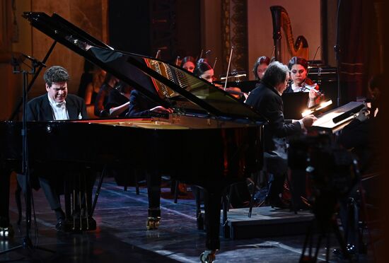 Russia Winter International Arts Festival