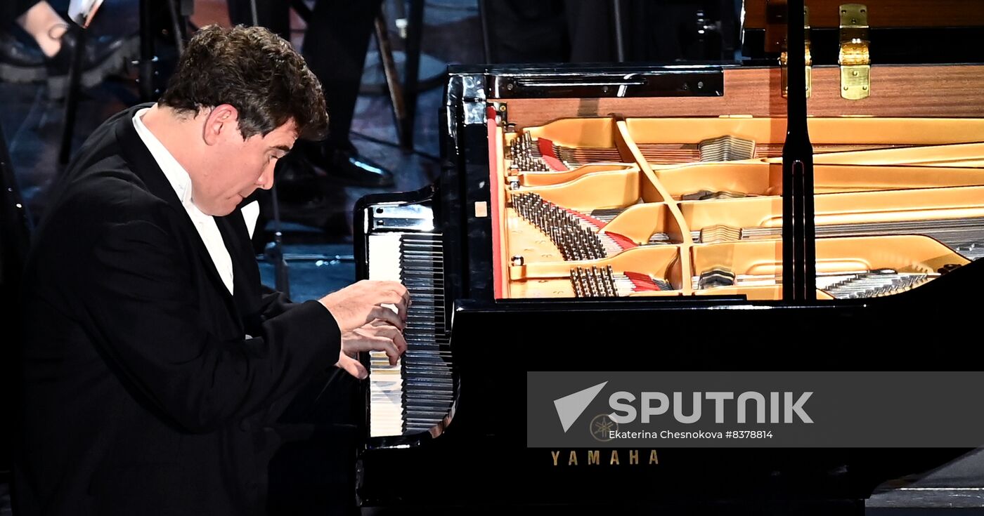 Russia Winter International Arts Festival
