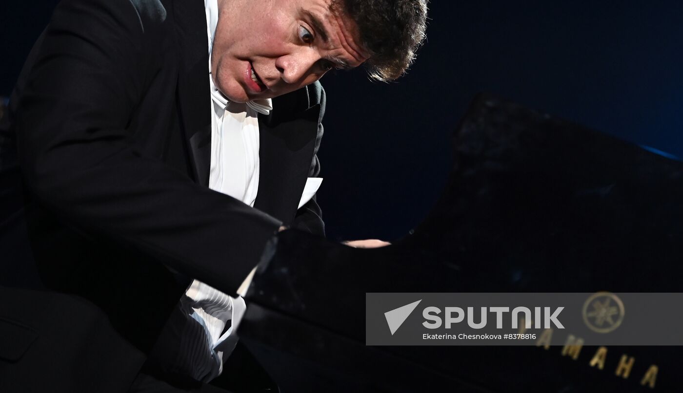Russia Winter International Arts Festival