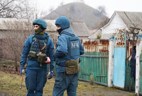 DPR Russia Ukraine Military Operation Demining