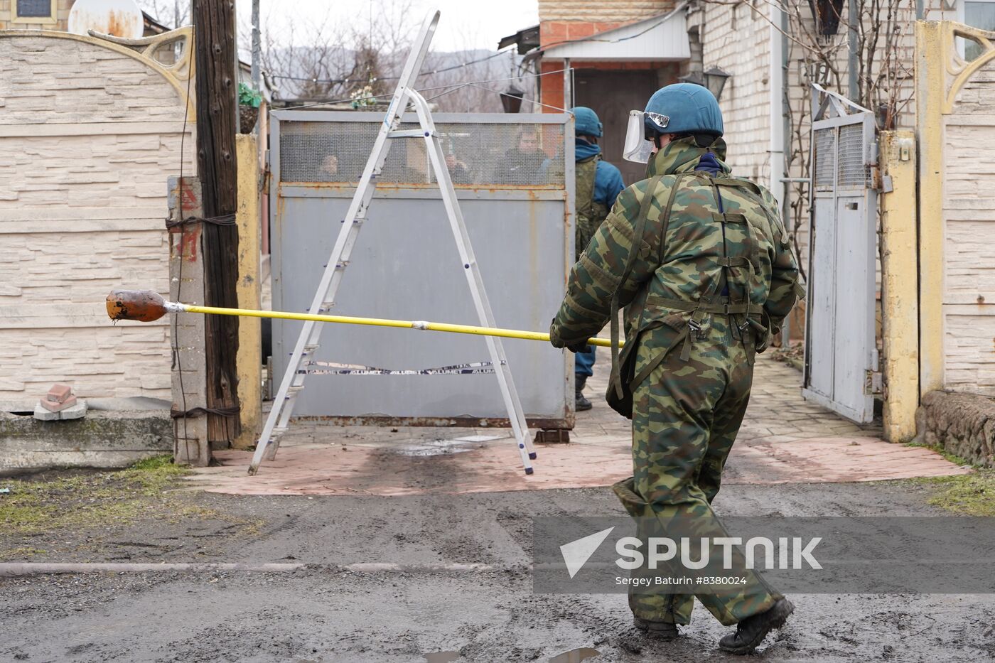 DPR Russia Ukraine Military Operation Demining