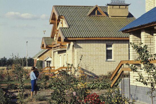 New houses for workers of Pushkinsky state farm