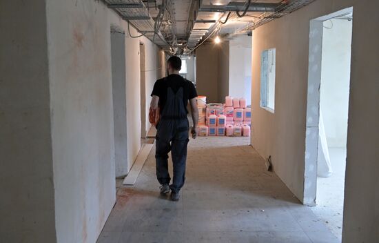 Russia Ukraine Military Operation Hospital Repair