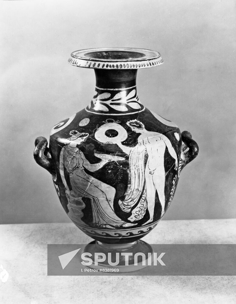 Detail of ancient vessel dating to 4th century BC