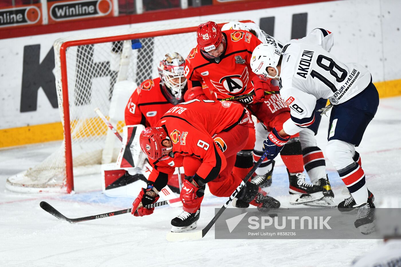 Russia Ice Hockey Kontinental League Avtomobilist - Metallurg