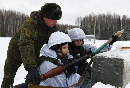 Russia Female Cadets Military Training
