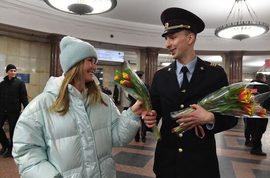 Russia Women's Day Metro